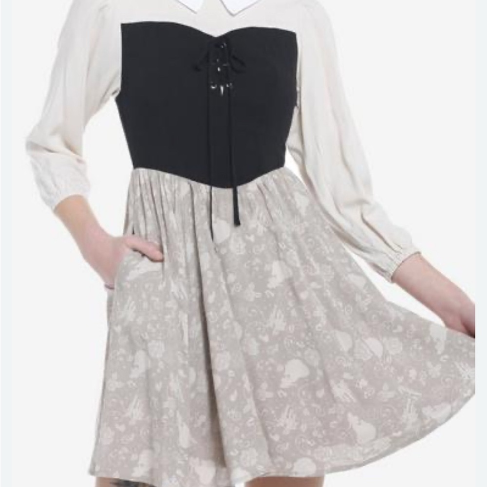 NWT Disney Sleeping Beauty Briar Rose Peasant Dress Hot Topic size XS - Picture 2 of 10